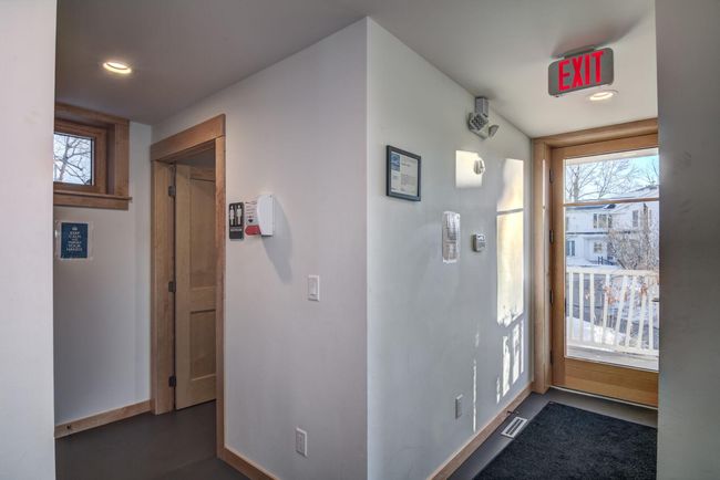 Main floor entry | Image 8