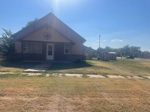 611 N Blaine, Attica, KS, 67009 | Card Image