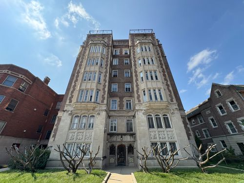 apt-3s-6922 S Jeffery Blvd, CHICAGO, IL, 60649-1566 | Card Image