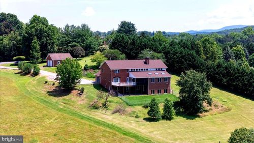 360 Lazy River East Rd, Luray, VA, 22835-2612 | Card Image
