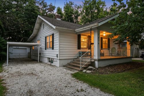 1676 E Lombard St, Springfield, MO, 65802-3368 | Card Image