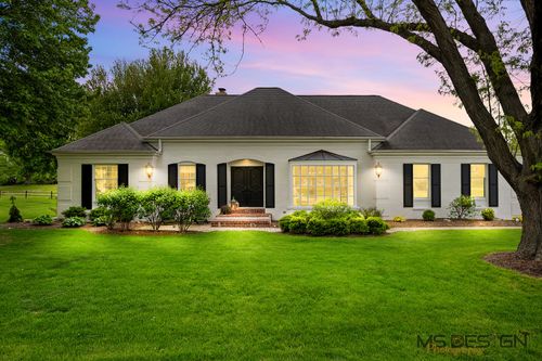 30819 Royal Oak Rd, Genoa, IL, 60135-8053 | Card Image