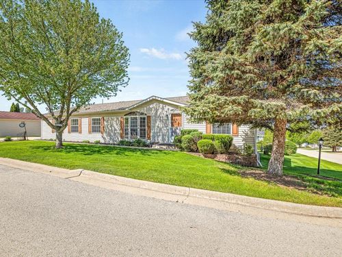 8438 Hickory Tree Drive, Machesney Park, IL, 61115 | Card Image