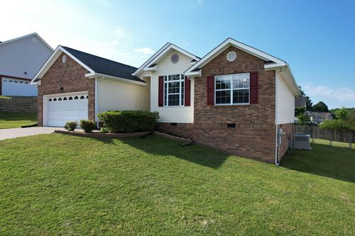 8138 Fatherson Cir, Ooltewah, TN, 37363-6496 | Card Image