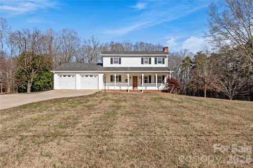 4821 Old Us 421 Highway E, Yadkinville, NC, 27055 | Card Image