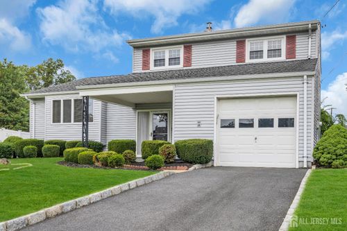 118 Osceola Ave, Middlesex, NJ, 08846-1806 | Card Image