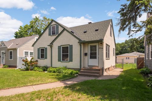 3934 Scott Ave N, Robbinsdale, MN, 55422-2025 | Card Image