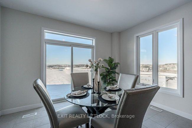 715 Latimer Way, House other with 4 bedrooms, 4 bathrooms and 2 parking in Peterborough ON | Image 11