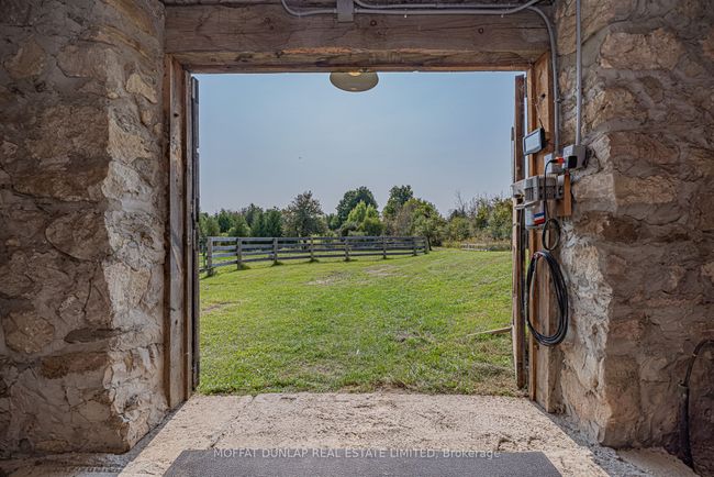 16089 Shaws Creek Rd, House other with 3 bedrooms, 3 bathrooms and 10 parking in Caledon ON | Image 30