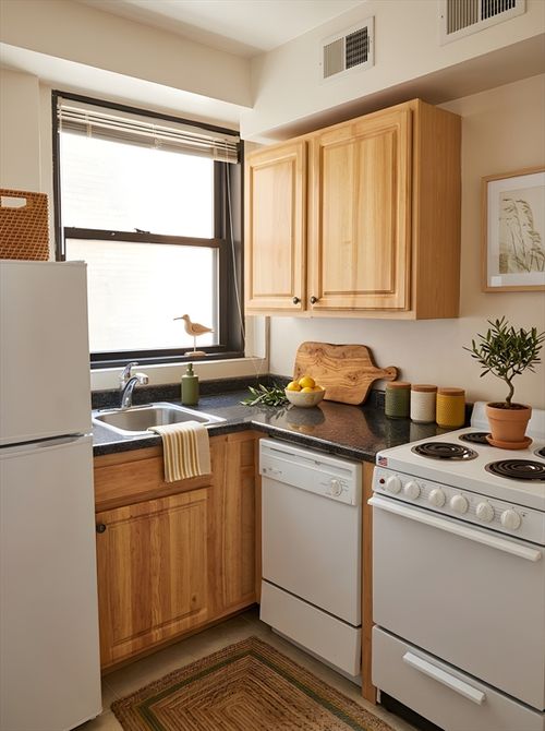 304-475 Commonwealth Ave, Boston, MA, 02215-2206 | Card Image