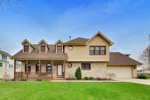 9641 E Shore Dr, Oak Lawn, IL, 60453-2940 | Card Image