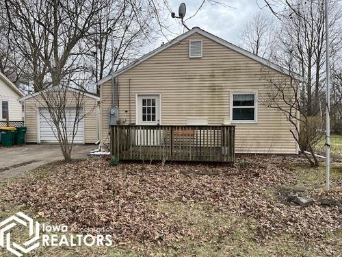 706 E Burlington Avenue, Fairfield, IA, 52556 | Card Image