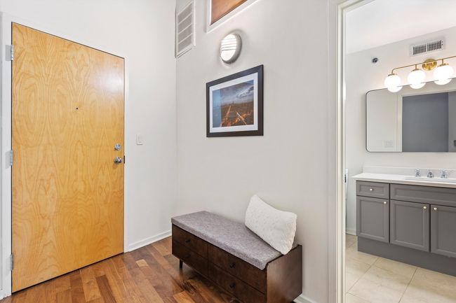 APT-306 - 1670 N Claremont Ave, Condo with 1 bedrooms, 1 bathrooms and 1 parking in CHICAGO IL | Image 13