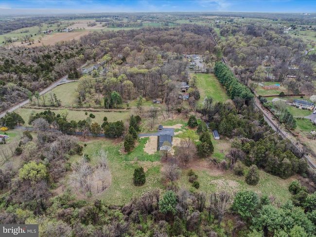 89 Morgan Grove Rd, Home with 4 bedrooms, 3 bathrooms and null parking in SHEPHERDSTOWN WV | Image 68