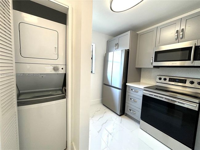 APT-103 - 6850 Nw 173 Rd Dr, Townhouse with 2 bedrooms, 2 bathrooms and null parking in Hialeah FL | Image 4