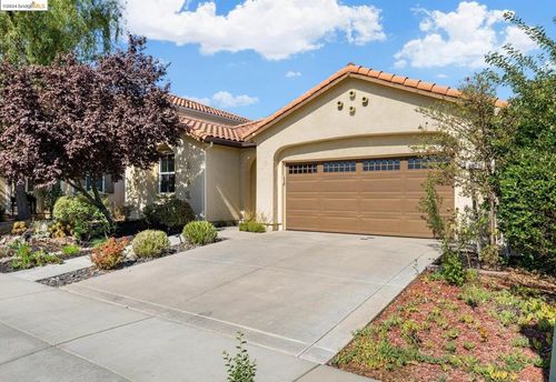 2671 Ortiz Ave, Woodland, CA, 95776-5408 | Card Image