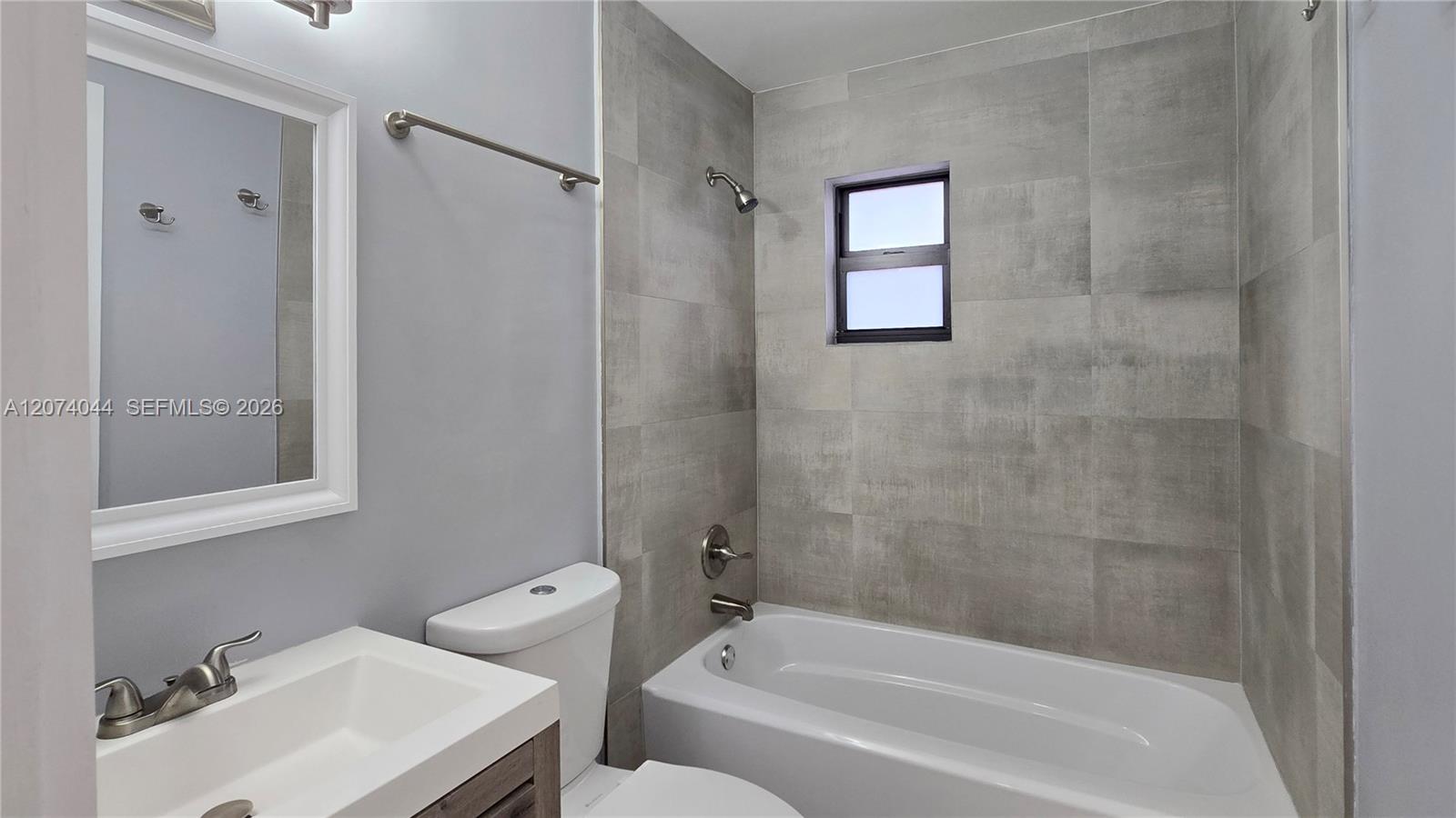 Residential Lease in Hialeah 4