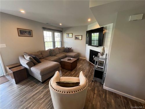 3603 Whispering Hls, Chester, NY, 10918-1535 | Card Image