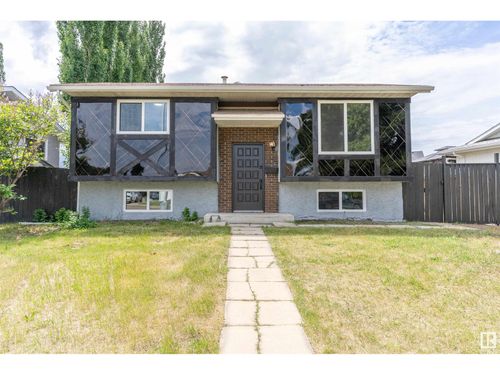 47 Clareview Rd Nw, Edmonton, AB, T5A3X2 | Card Image