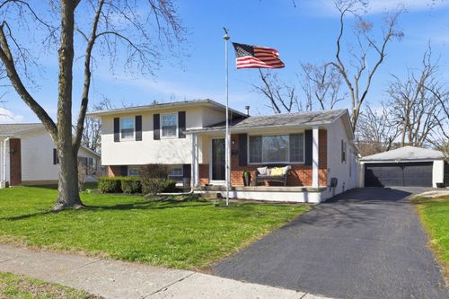 3126 Thomas Ave, Grove City, OH, 43123-2330 | Card Image