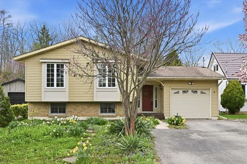 8 Sullivan'S Lane, Dundas, ON, L9H5N7 | Card Image