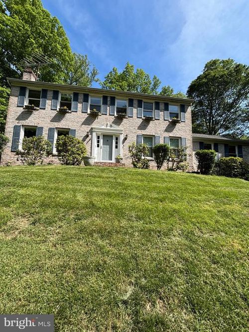 10265 Greystone Rd, MANASSAS, VA, 20111-4318 | Card Image