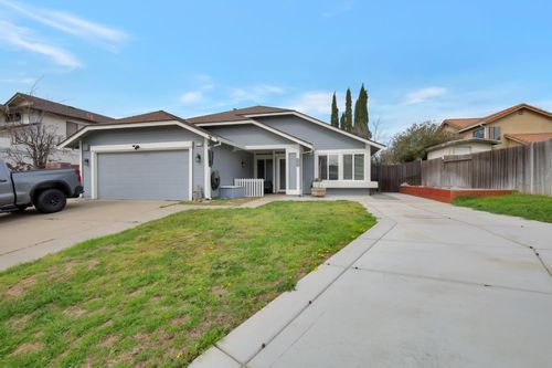 8115 Sonoma Hills Way, Sacramento, CA, 95828 | Card Image