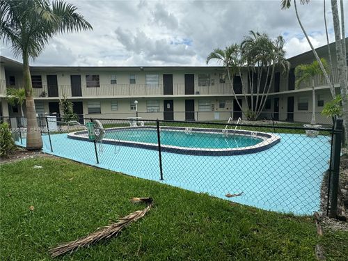 34-3901 Sw 112th Ave, Miami, FL, 33165-4452 | Card Image
