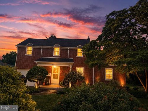 1511 Clearview Ave, LANCASTER, PA, 17601-4305 | Card Image