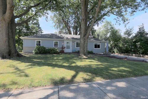 1014 Buckingham Dr, Fort Wayne, IN, 46825-4510 | Card Image
