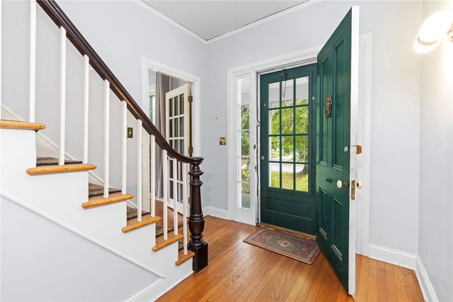 Front Entrance/ Foyer | Image 6