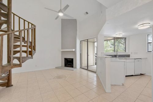 apt-722-2500 Burleson Rd, Austin, TX, 78741-5659 | Card Image