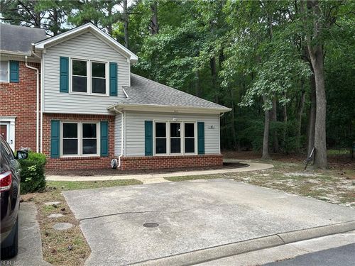 105 Knoll Crst, Yorktown, VA, 23692-6110 | Card Image