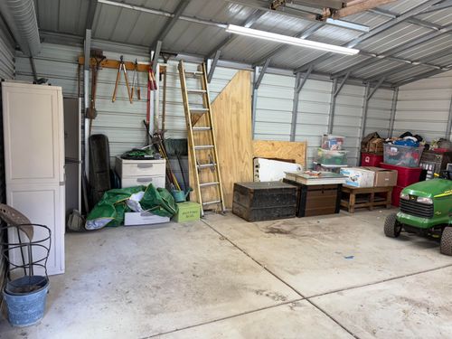 8242 Tindall Rd, Davisburg, MI, 48350-1616 | Card Image