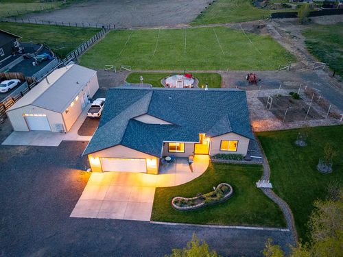 411 Nw Mcdonald Rd, Prineville, OR, 97754-9396 | Card Image
