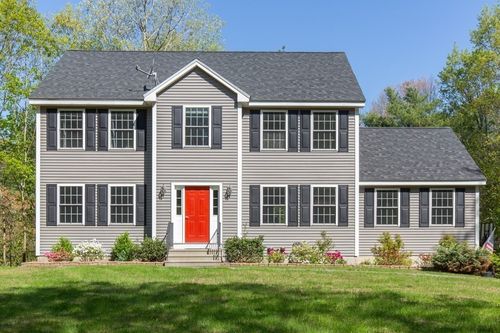24 Robinson Ln, Pelham, NH, 03076-2508 | Card Image