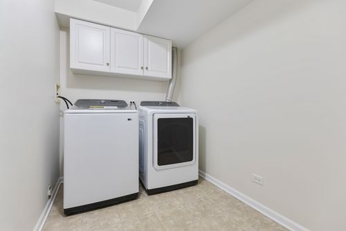 4179 Milford Ln, Aurora, IL, 60504-2103 | Card Image