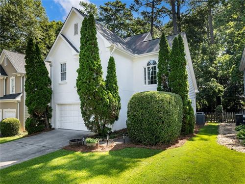 2348 Logan Cir Ne, Brookhaven, GA, 30319-3850 | Card Image