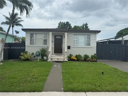 648 E 40th St, Hialeah, FL, 33013-2337 | Card Image