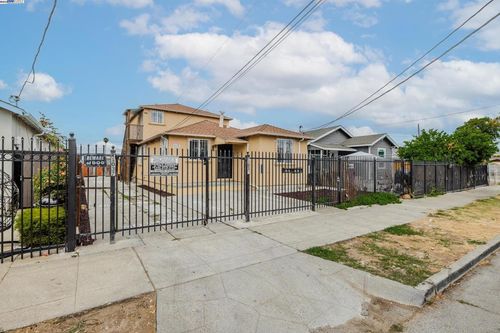 1039 91st Ave, Oakland, CA, 94603-1203 | Card Image
