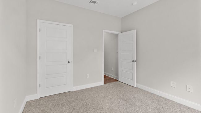 Guest Bedroom | Image 25