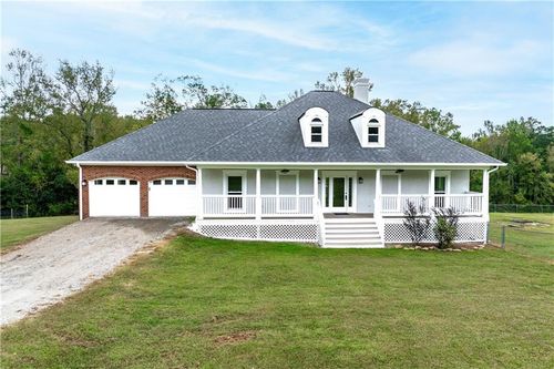 235 Wilbanks Cir, Commerce, GA, 30529-5281 | Card Image