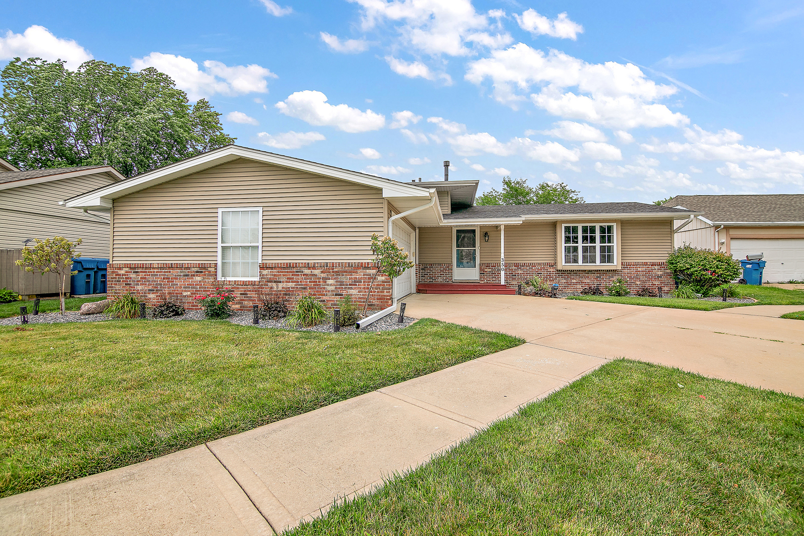 350 Princeton Avenue, For Sale in Bourbonnais Zoocasa