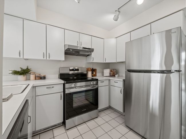 5271 Wright Way E, Condo with 3 bedrooms, 3 bathrooms and null parking in West Bloomfield MI | Image 11