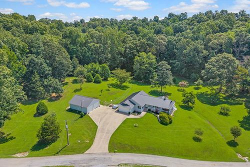 202 Partridge Pt, Cadiz, KY, 42211-8171 | Card Image