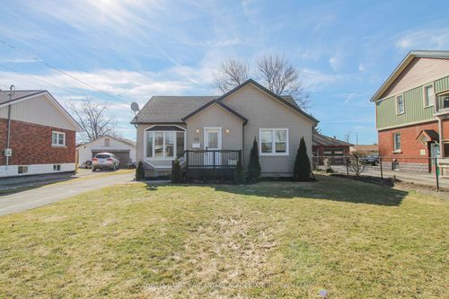 79 Second St, Welland, ON, L3B4T7 | Card Image