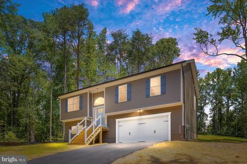 7369 Buchanan Dr, KING GEORGE, VA, 22485-2056 | Card Image
