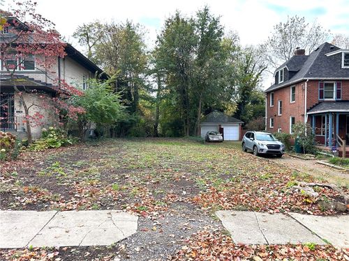 147 Washington St, Swissvale, PA, 15218-1351 | Card Image