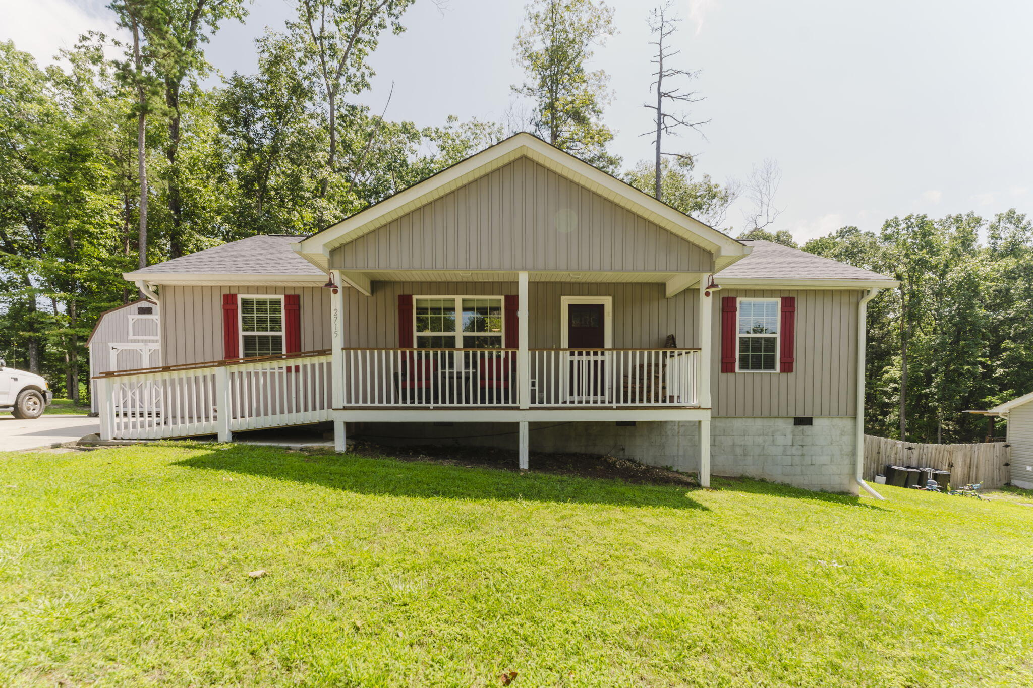 Quarles Rd, Rocky Face, GA 30740