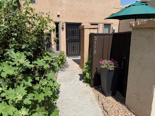 3112 Plaza Blanca, Santa Fe, NM, 87507-5354 | Card Image